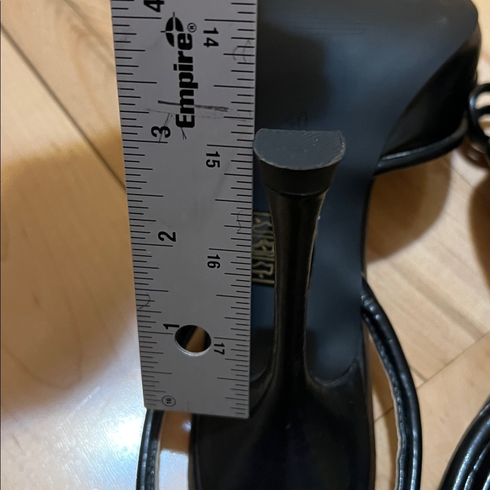 RAID Black Women's Heels with Bow Accent - Picture 10 of 17